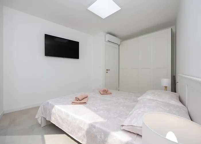 2 Bedroom Stunning In Апартаменты