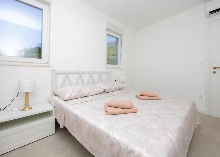 2 Bedroom Stunning In Апартаменты *