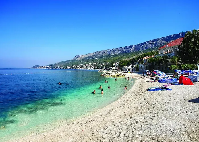 2 Bedroom Stunning In Апартаменты Сплит