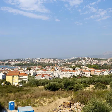Appartamento Gorgeous In With House Sea View