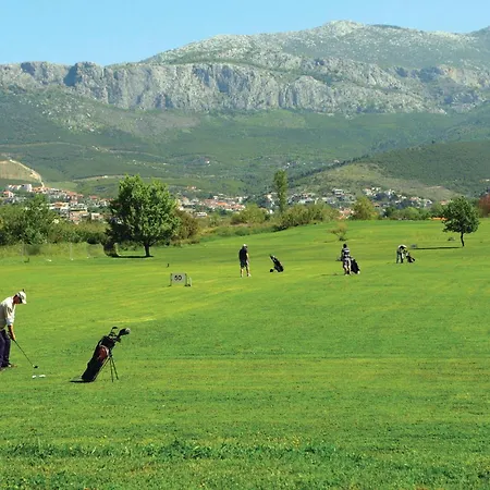 2 Bedroom Stunning In Apartamento