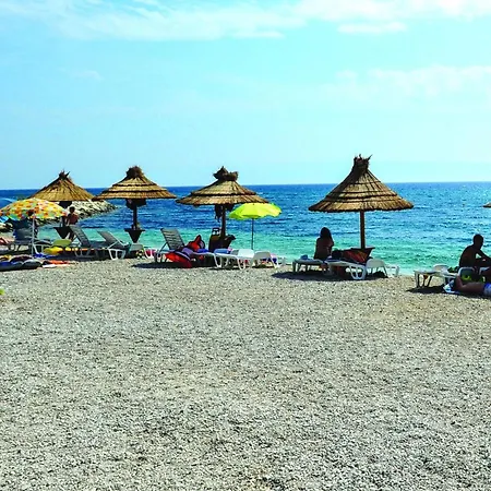 2 Bedroom Stunning In